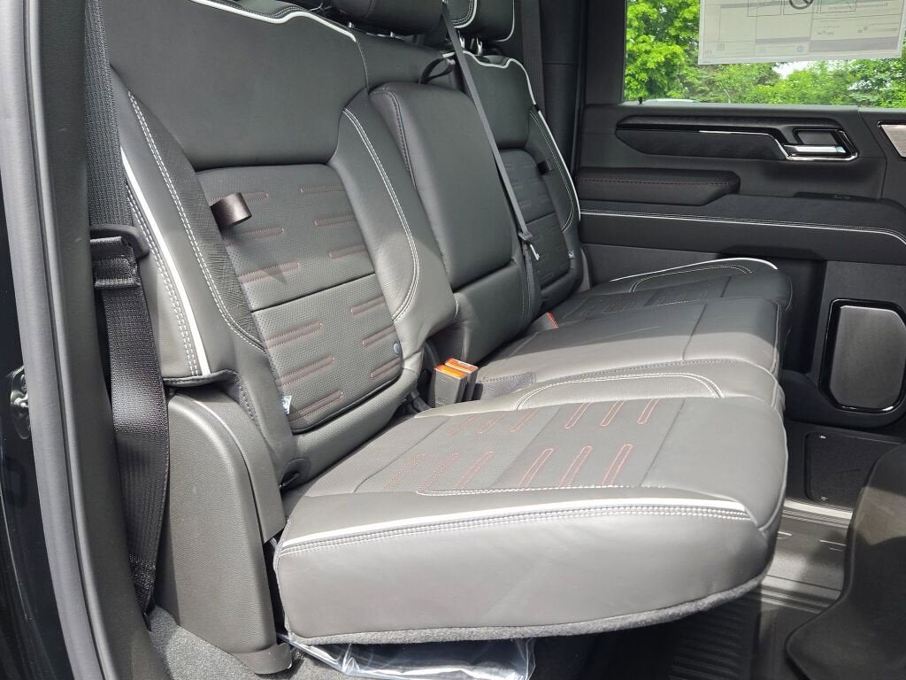 2026 GMC Sierra 2500HD AT4X - Photo 10