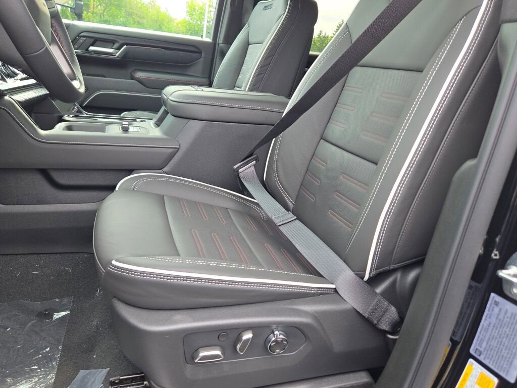 2026 GMC Sierra 2500HD AT4X - Photo 23