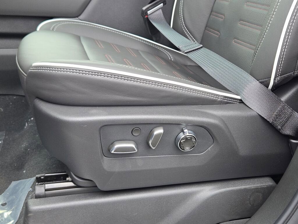 2026 GMC Sierra 2500HD AT4X - Photo 24