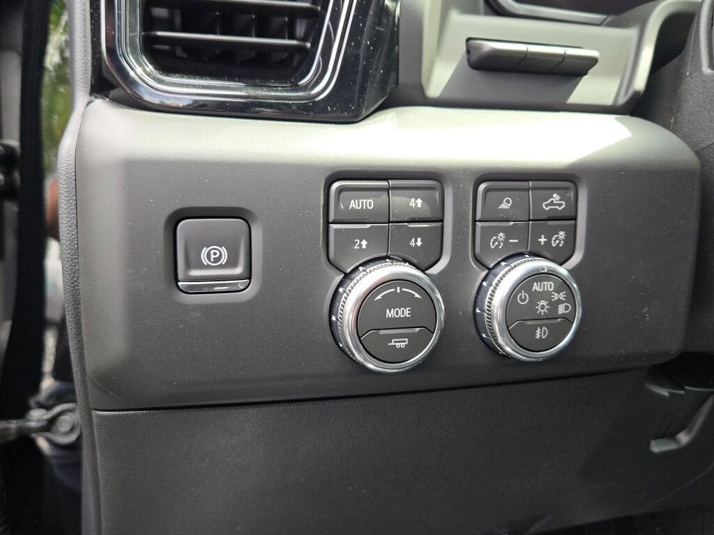 2026 GMC Sierra 2500HD AT4X - Photo 25