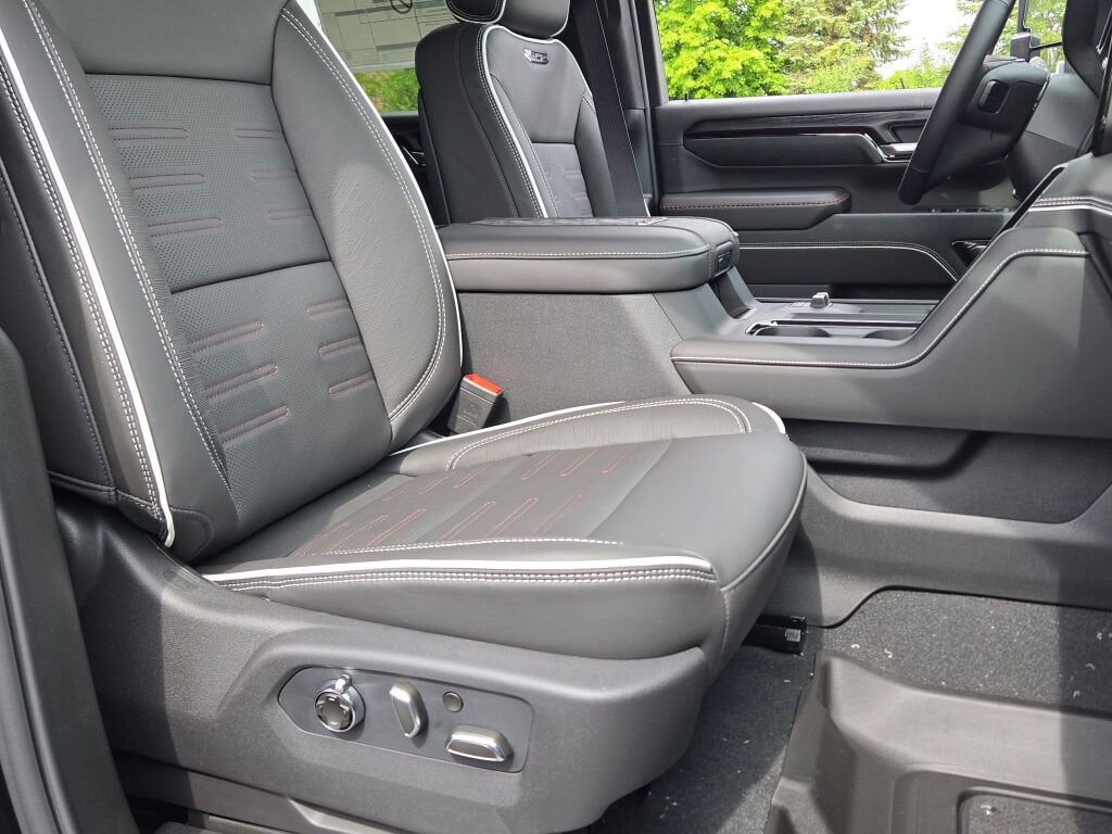 2026 GMC Sierra 2500HD AT4X - Photo 7