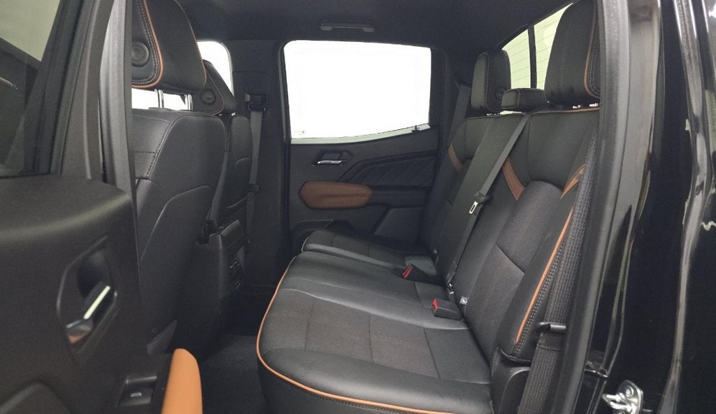 2025 GMC Canyon AT4