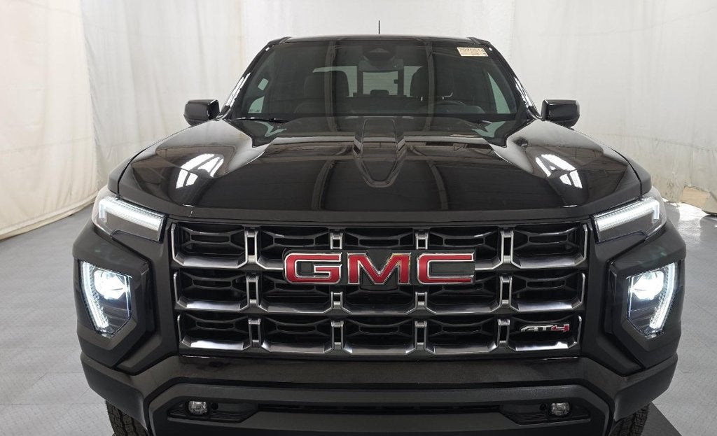 2025 GMC Canyon AT4
