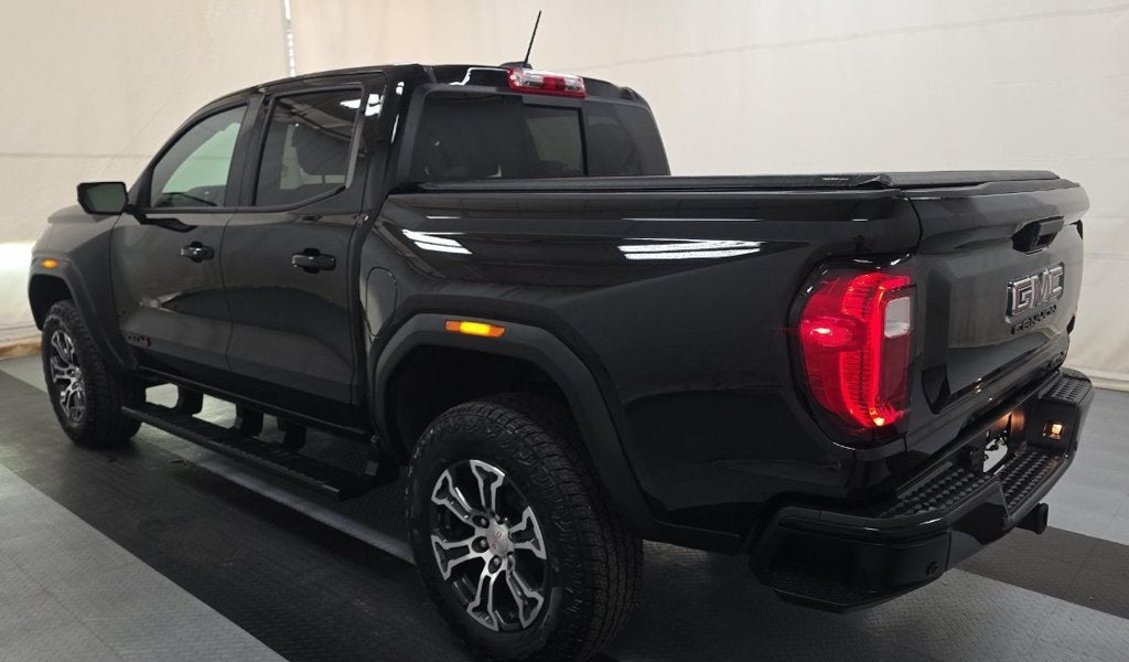 2025 GMC Canyon AT4