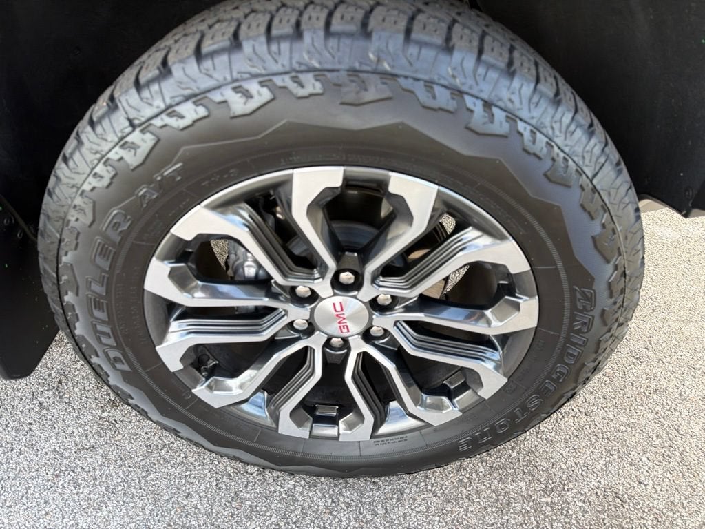 2025 GMC Canyon Denali
