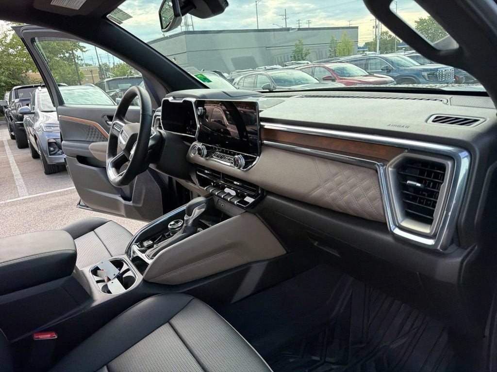 2025 GMC Canyon Denali