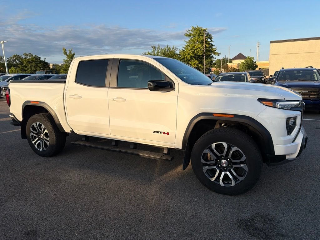 2024 GMC Canyon AT4