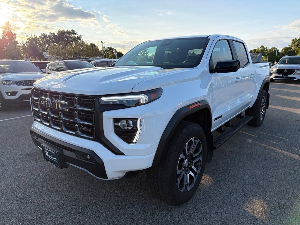 2024 GMC Canyon AT4