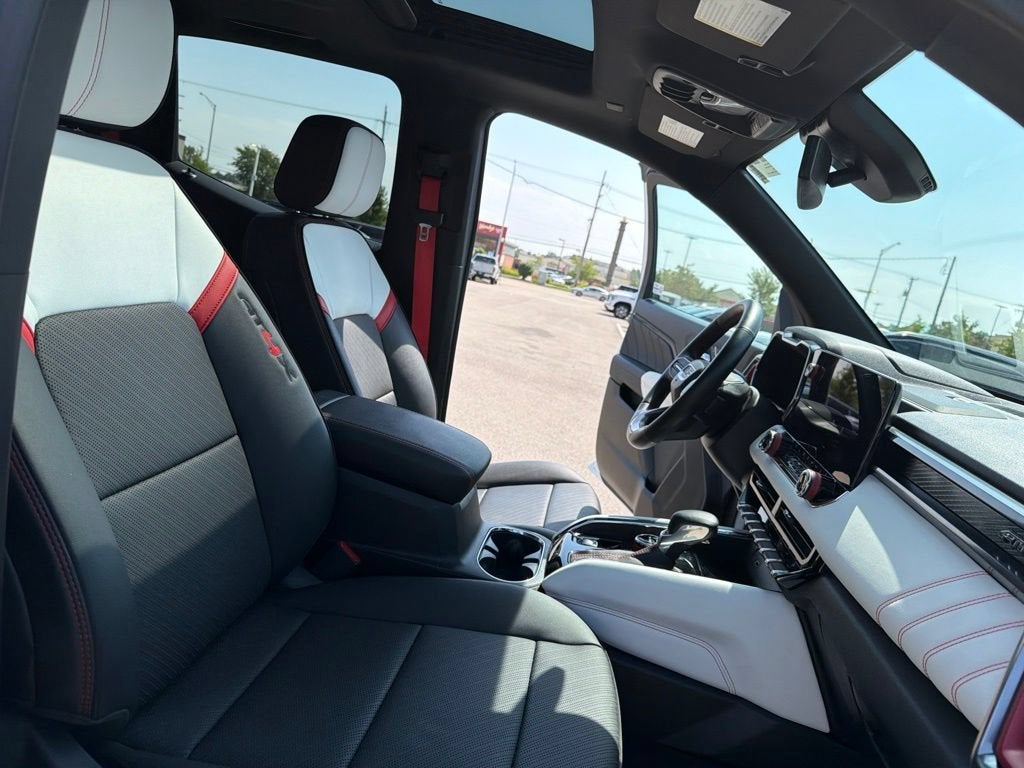 2024 GMC Canyon AT4X