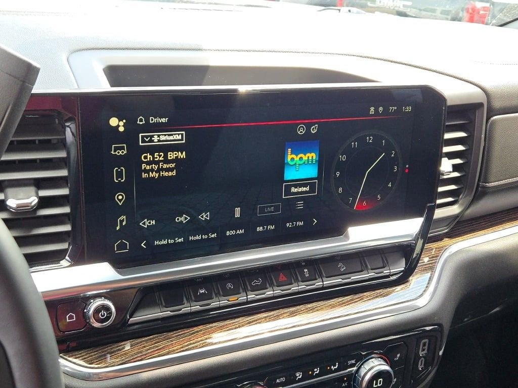 2024 GMC Sierra 1500 Elevation