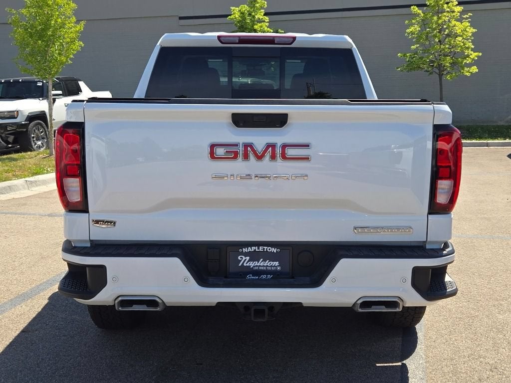 2025 GMC Sierra 1500 Elevation