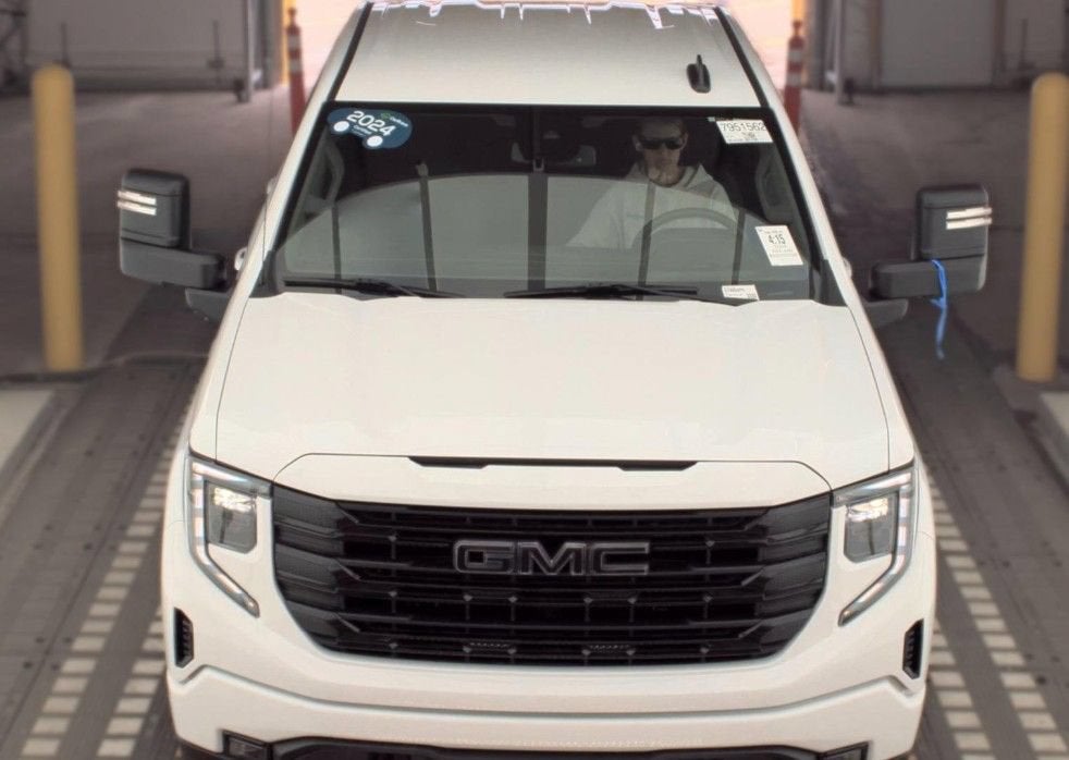 2024 GMC Sierra 1500 Elevation