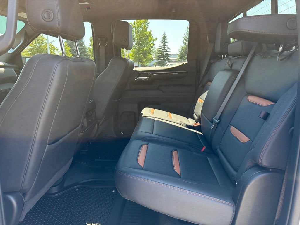 2025 GMC Sierra 1500 AT4