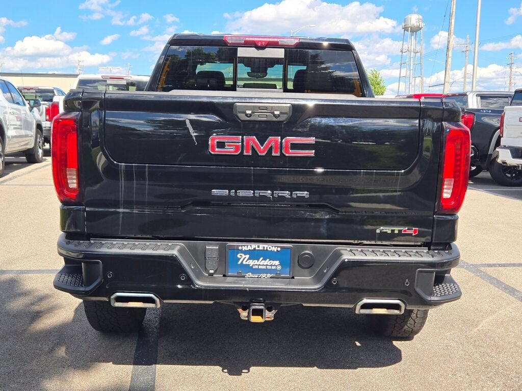 2024 GMC Sierra 1500 AT4