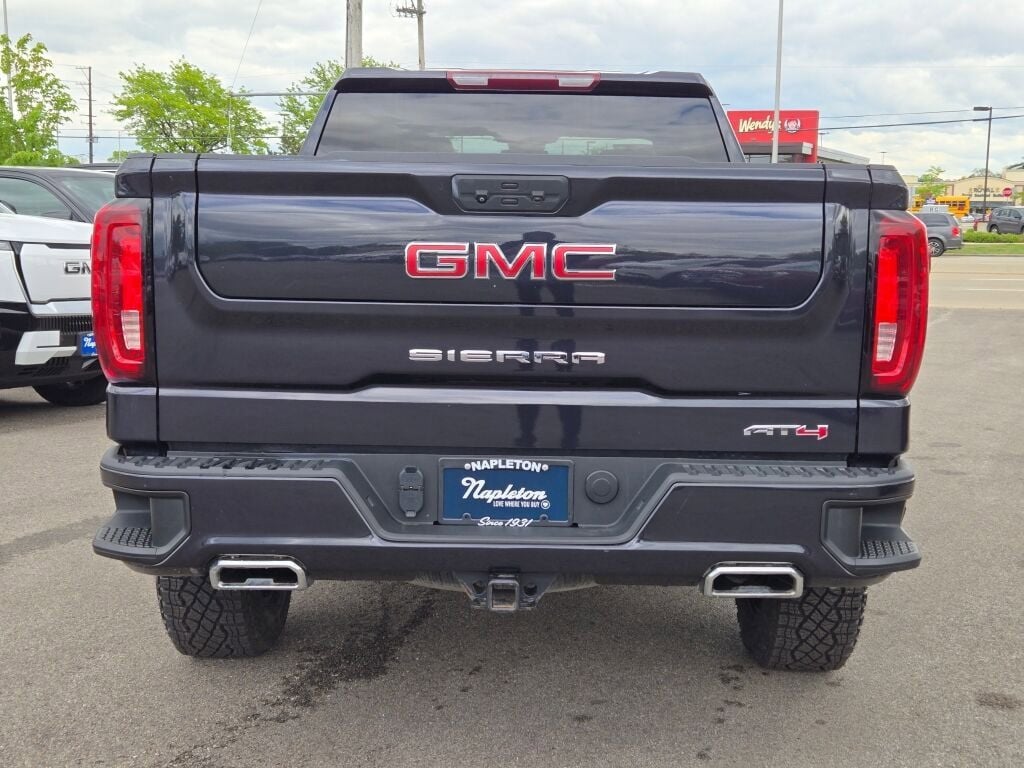 2022 GMC Sierra 1500 AT4