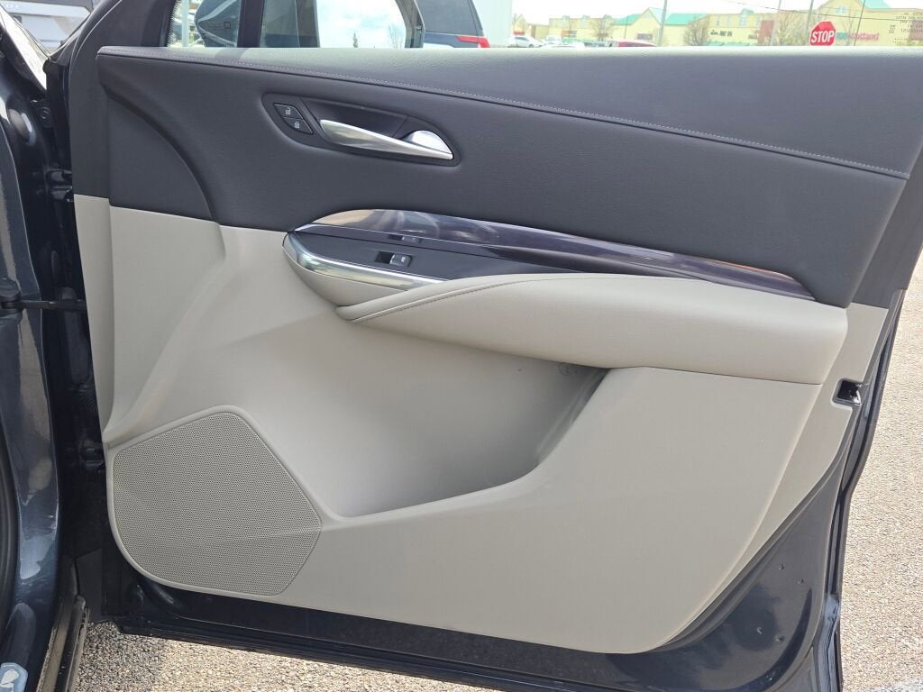 2021 Cadillac XT4 Luxury