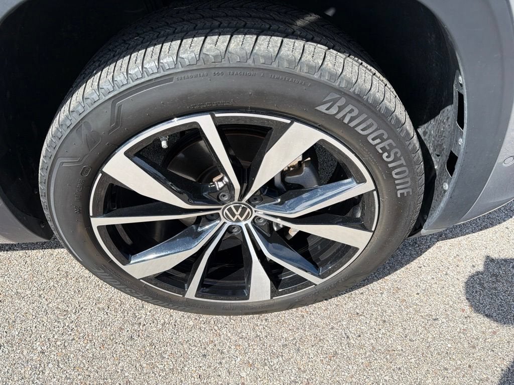 2024 Volkswagen Atlas 2.0T SEL Premium R-Line
