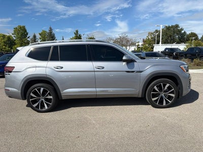 2024 Volkswagen Atlas 2.0T SEL Premium R-Line