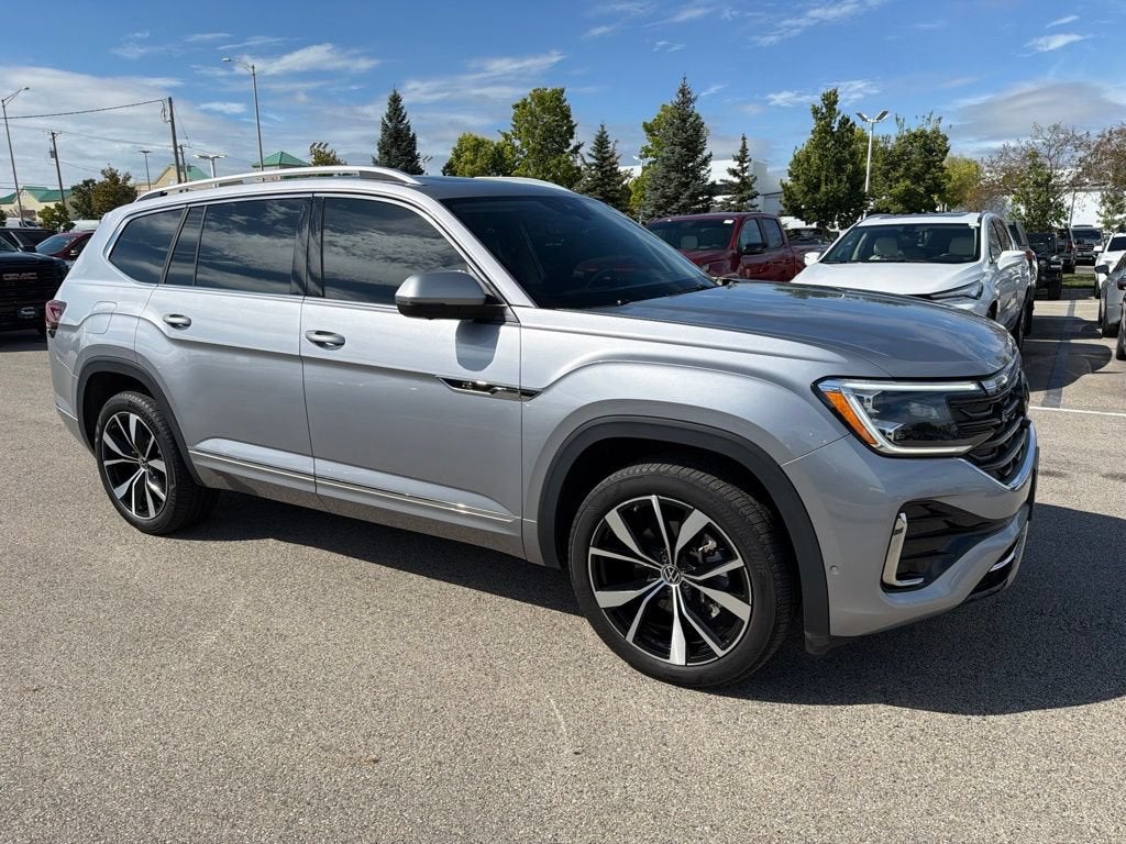 2024 Volkswagen Atlas 2.0T SEL Premium R-Line