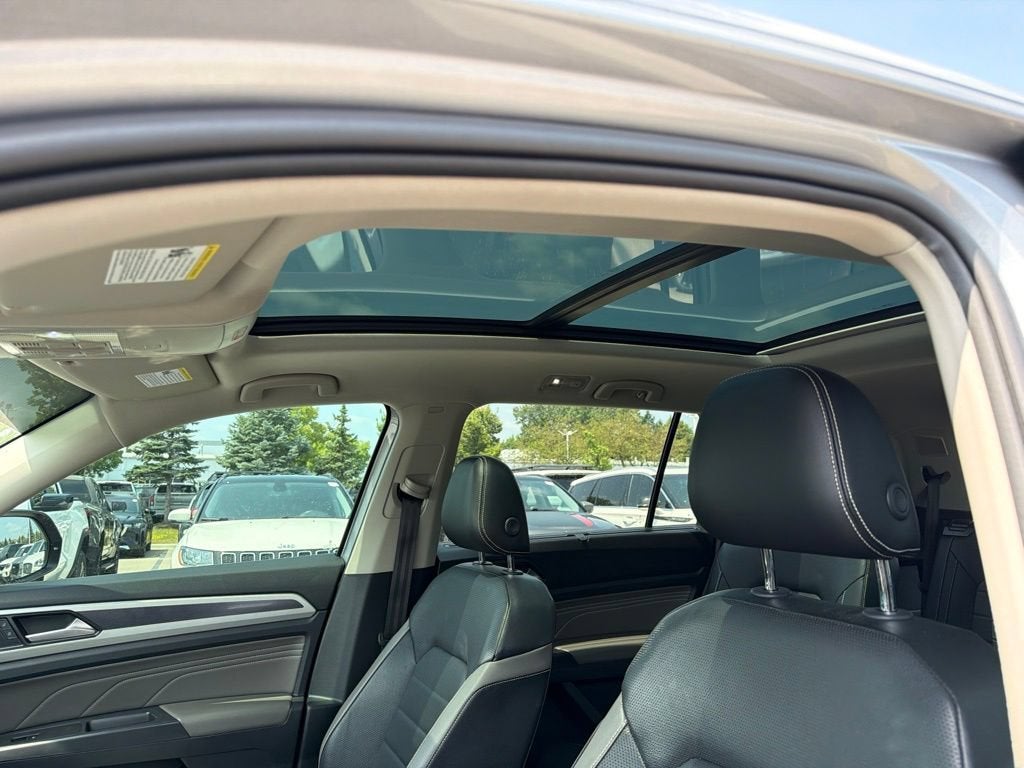 2022 Volkswagen Atlas 3.6L V6 SEL Premium R-Line