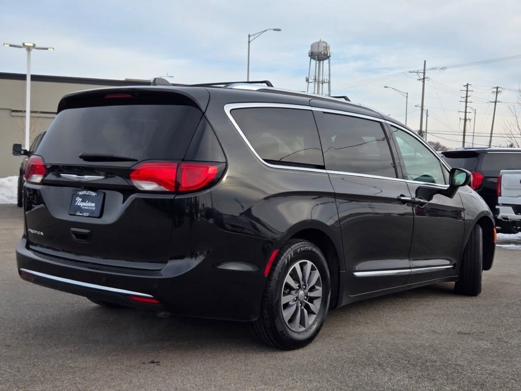 2019 Chrysler Pacifica Touring L Plus