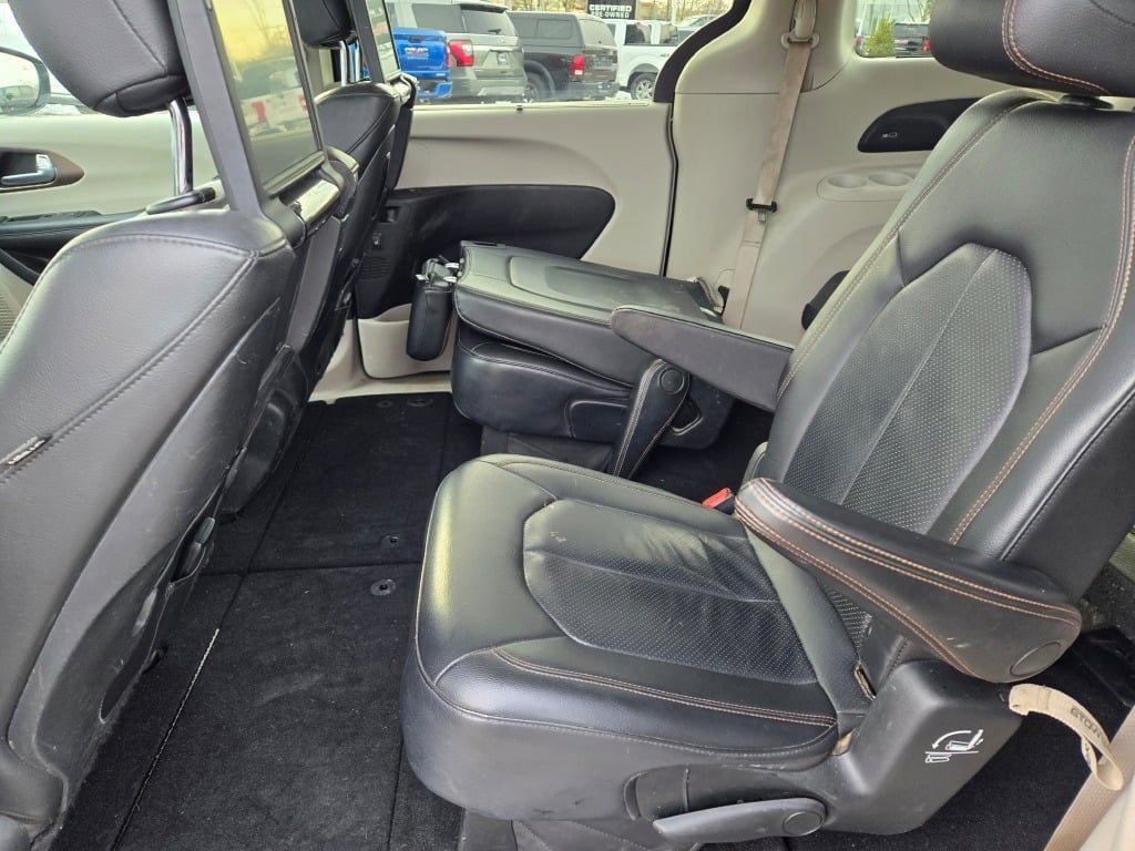 2019 Chrysler Pacifica Touring L Plus