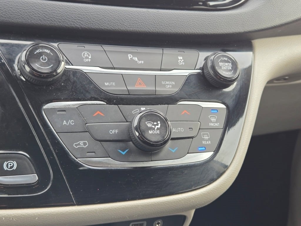 2019 Chrysler Pacifica Touring L Plus