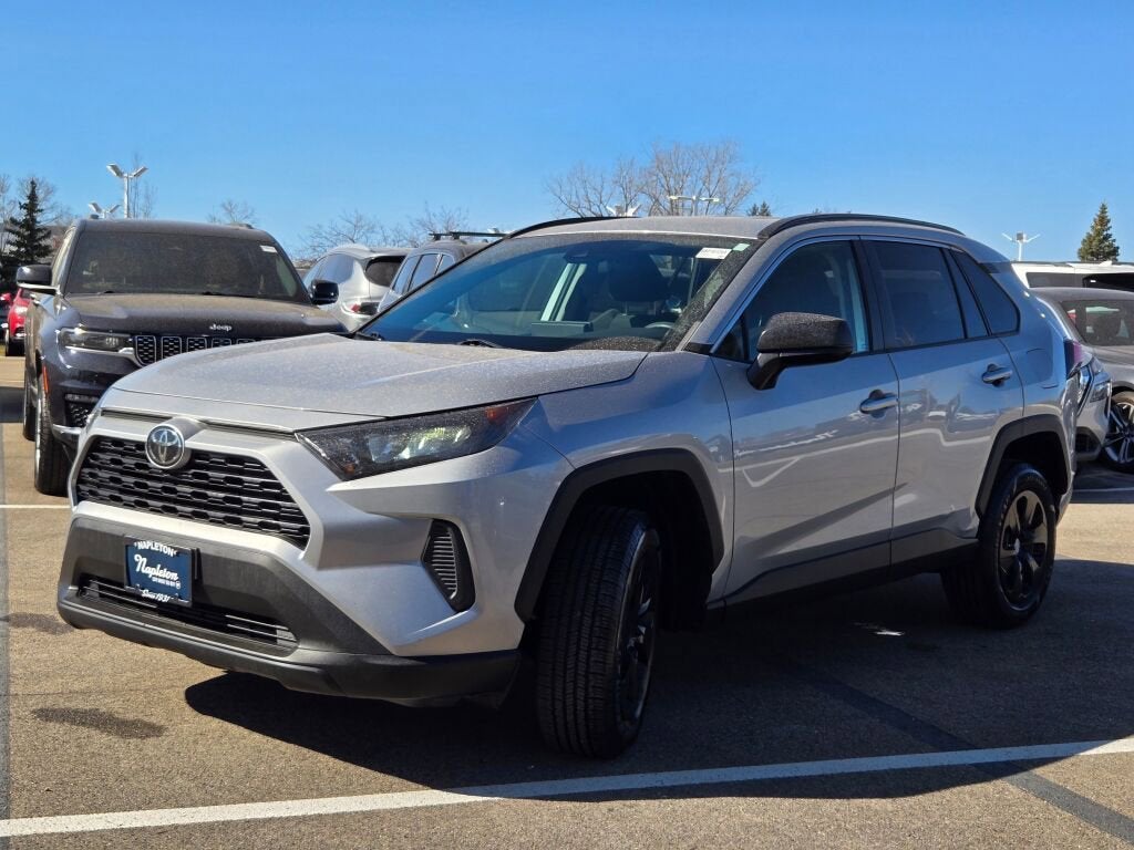 2020 Toyota RAV4 LE