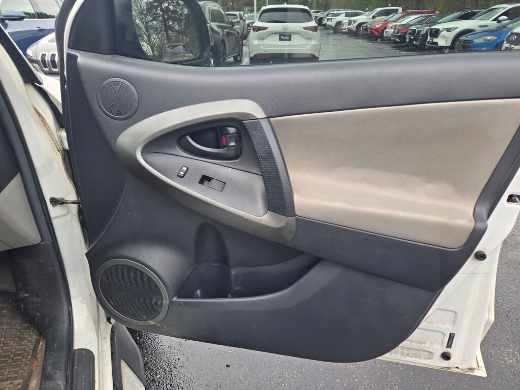 2010 Toyota RAV4 FWD 4dr 4-cyl 4-Spd AT (Natl)