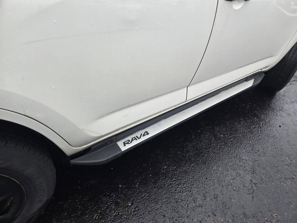 2010 Toyota RAV4 FWD 4dr 4-cyl 4-Spd AT (Natl)