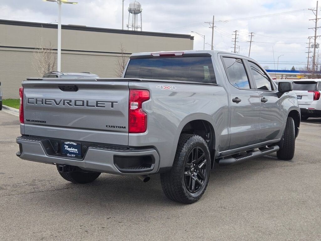 2023 Chevrolet Silverado 1500 Custom