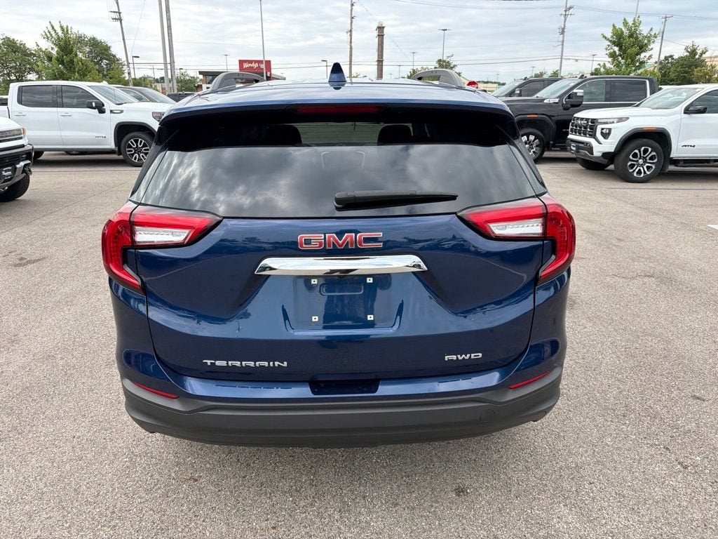 2023 GMC Terrain SLE