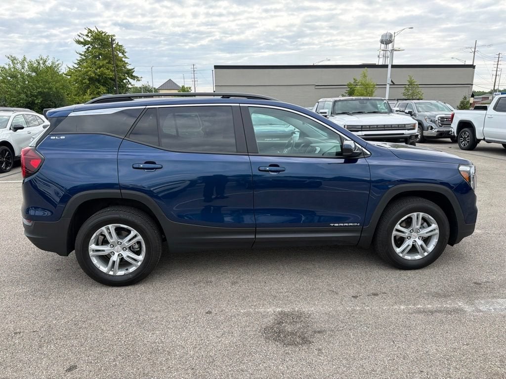 2023 GMC Terrain SLE