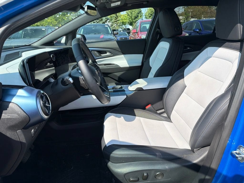 2024 Chevrolet Equinox EV 2LT