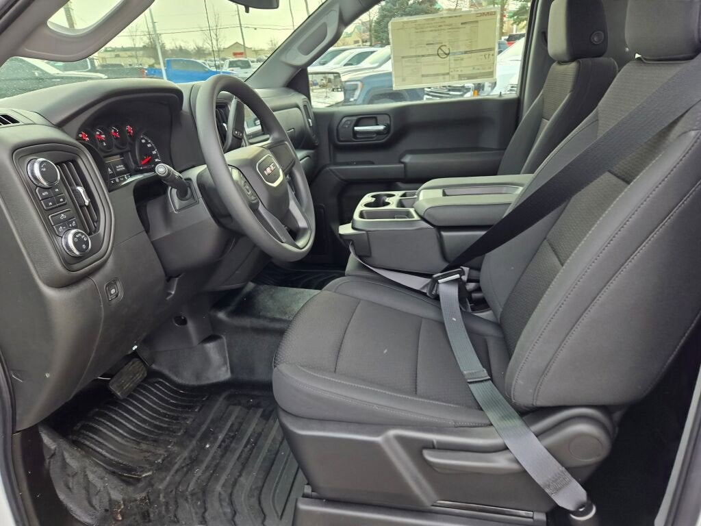 2025 GMC Sierra 1500 Pro