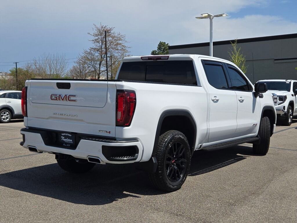 2022 GMC Sierra 1500 Limited AT4