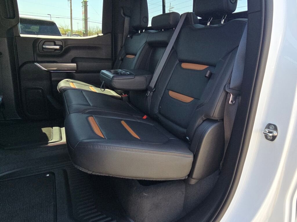 2022 GMC Sierra 1500 Limited AT4