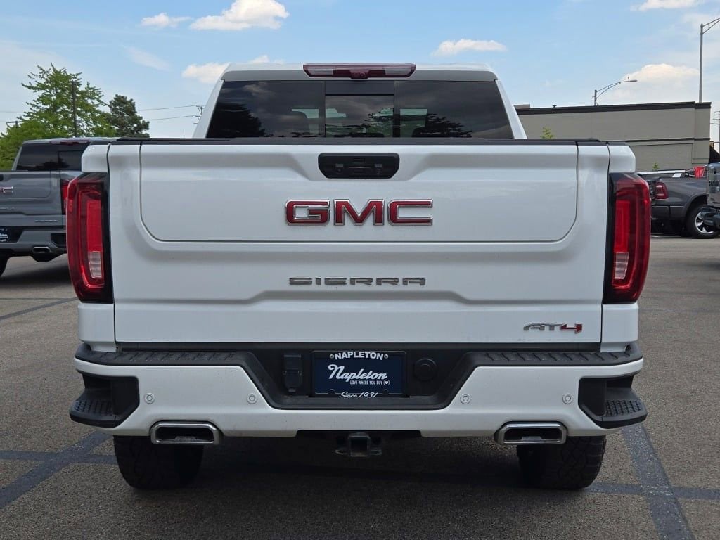 2024 GMC Sierra 1500 AT4