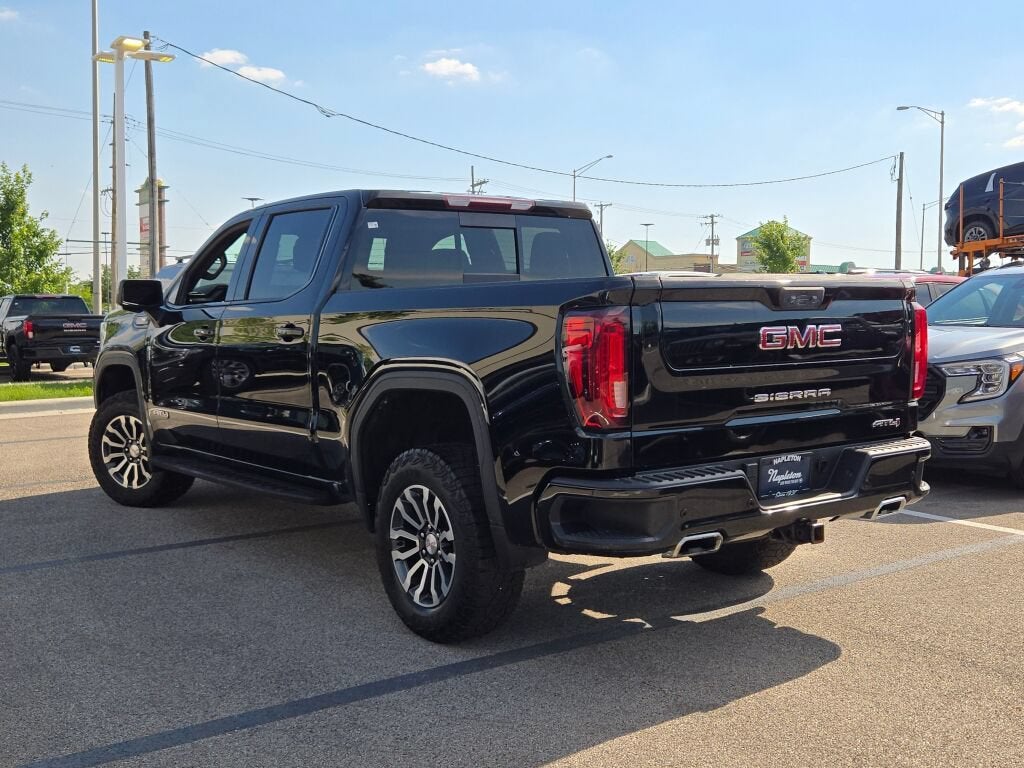 2023 GMC Sierra 1500 AT4