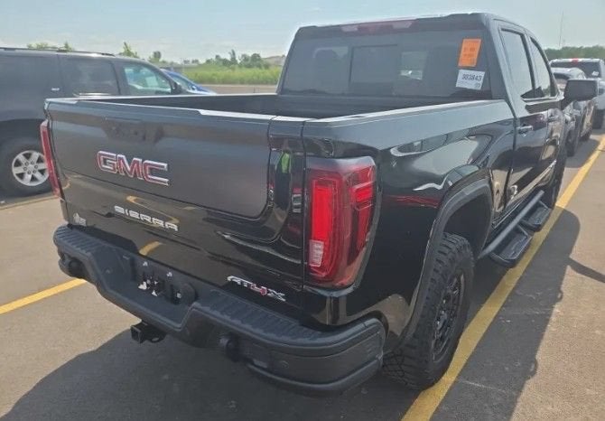2024 GMC Sierra 1500 AT4X