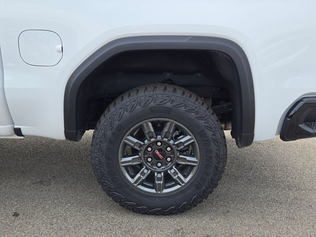 2025 GMC Sierra 1500 AT4X