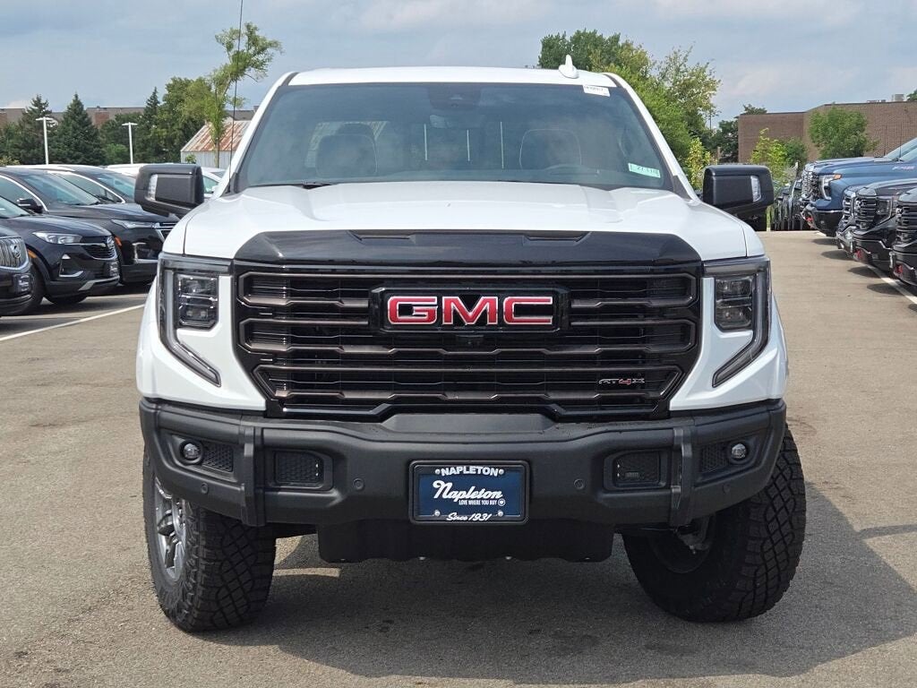 2025 GMC Sierra 1500 AT4X