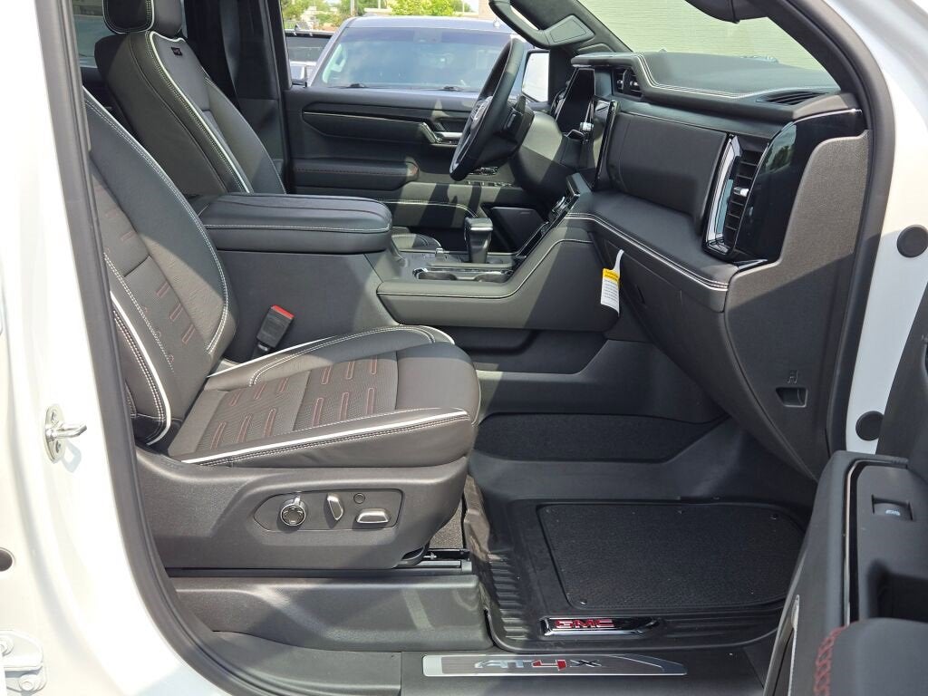 2025 GMC Sierra 1500 AT4X