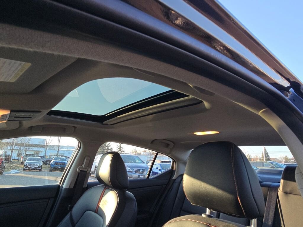 2023 Nissan Sentra SR