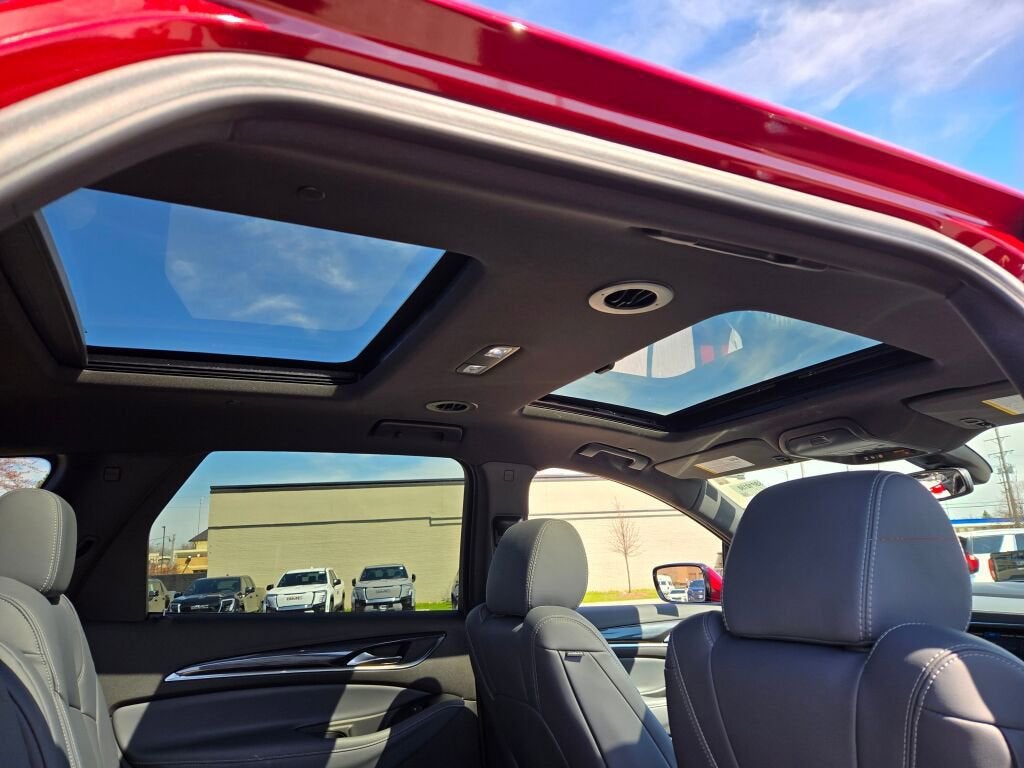 2024 Buick Enclave Essence