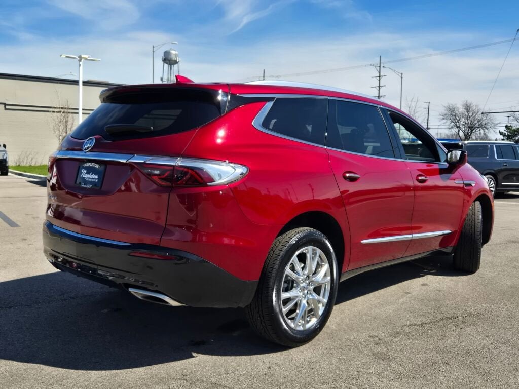 2024 Buick Enclave Essence