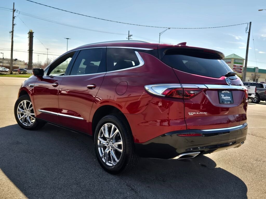 2024 Buick Enclave Essence