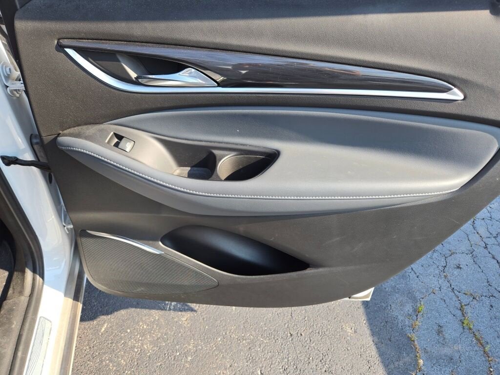 2023 Buick Enclave Premium