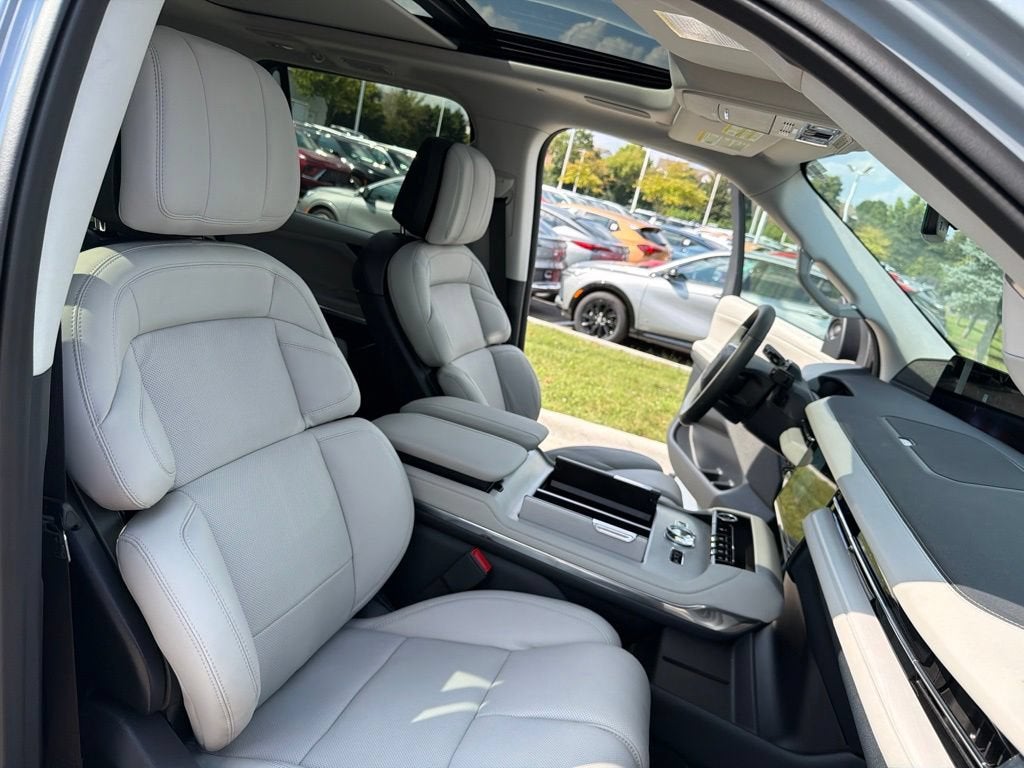 2025 Lincoln Navigator Reserve