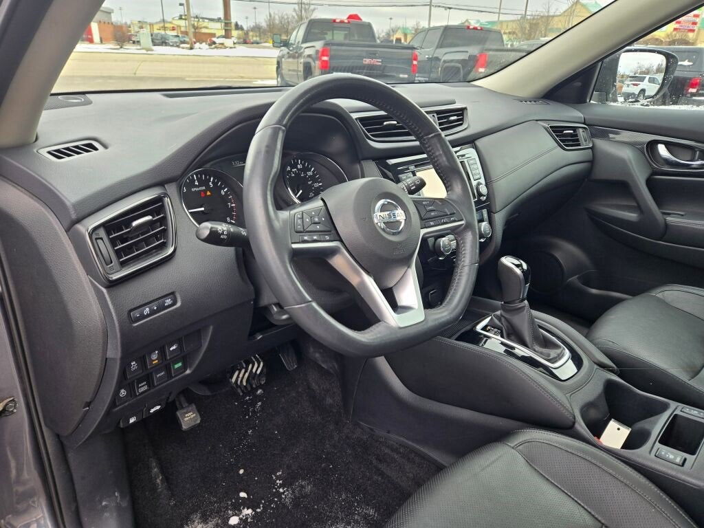 2017 Nissan Rogue SL